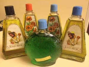 Скупка советских духов Скупка советских одеколонов Скупка советской туалетной воды Скупка советского парфюма Скупка советских духов в Волгограде