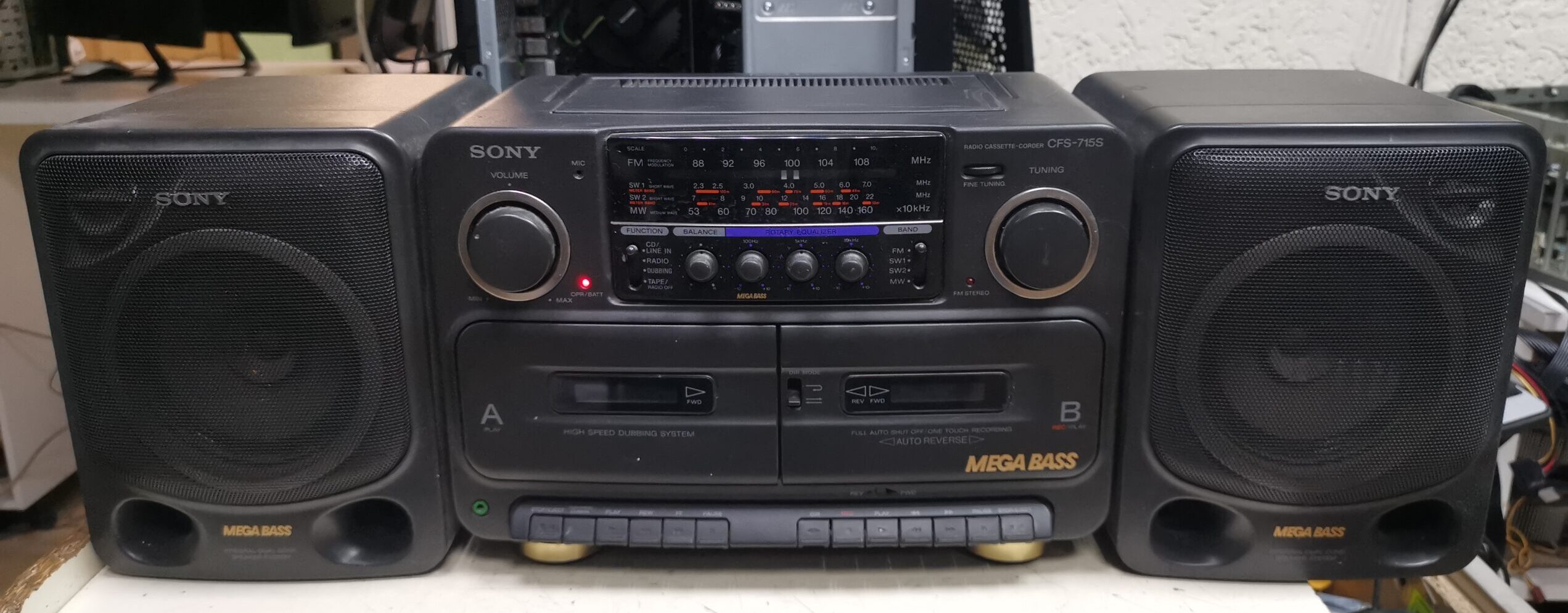 Магнитофон Sony
