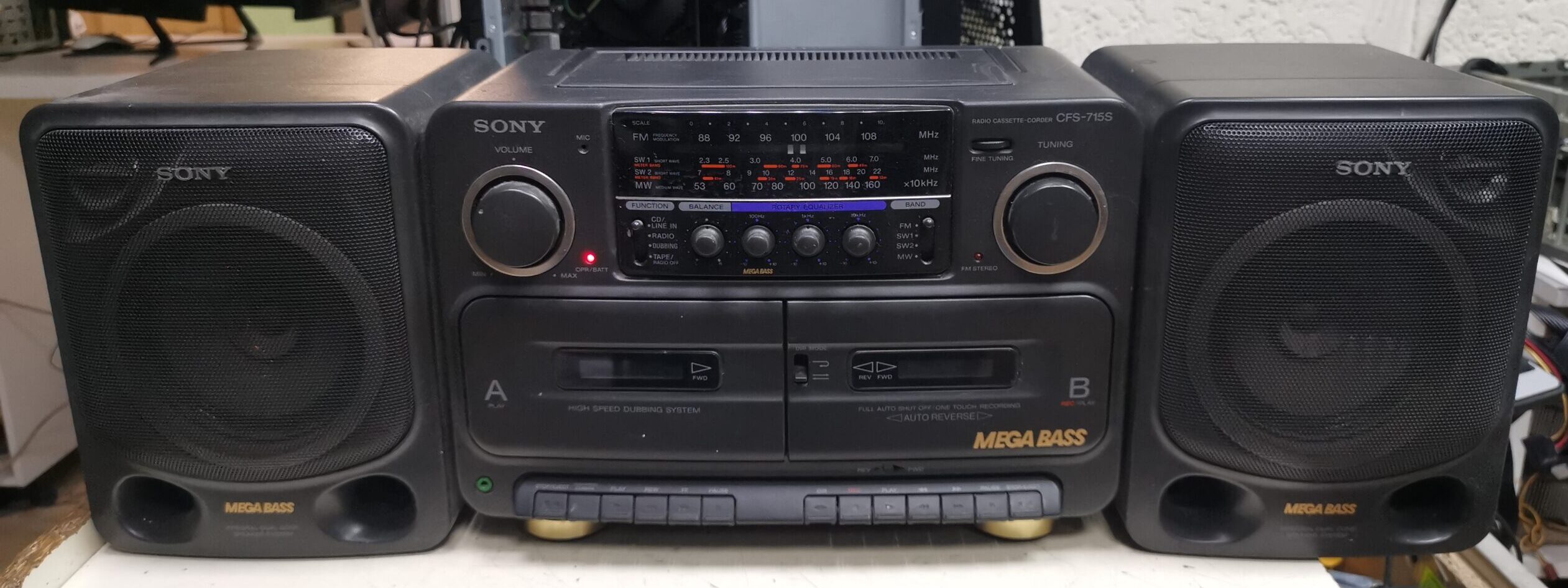 Магнитофон Sony