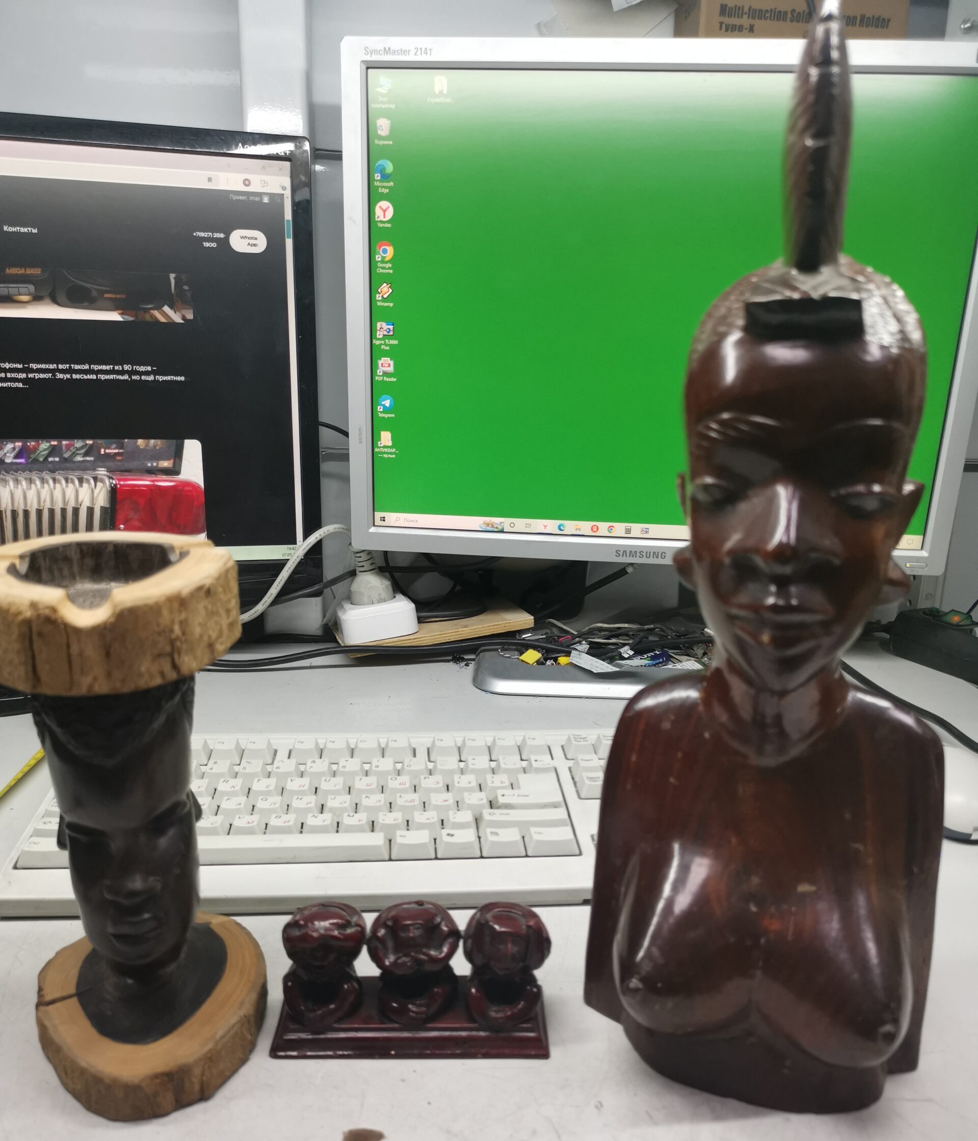 Фигурки из дерева