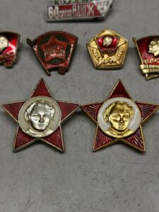 Покупаем коллекции значков Покупаем старые значки