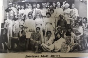 Продать фотоснимки Продать старые фотоснимки