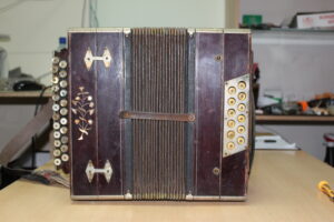 куплю гармонь, баян, аккордеон
