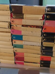 Продать старый книги